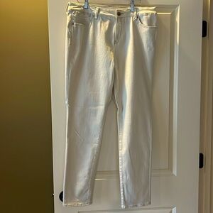 Chico’s Slim Fit Jegging.   Chico’s Size 2. NWT